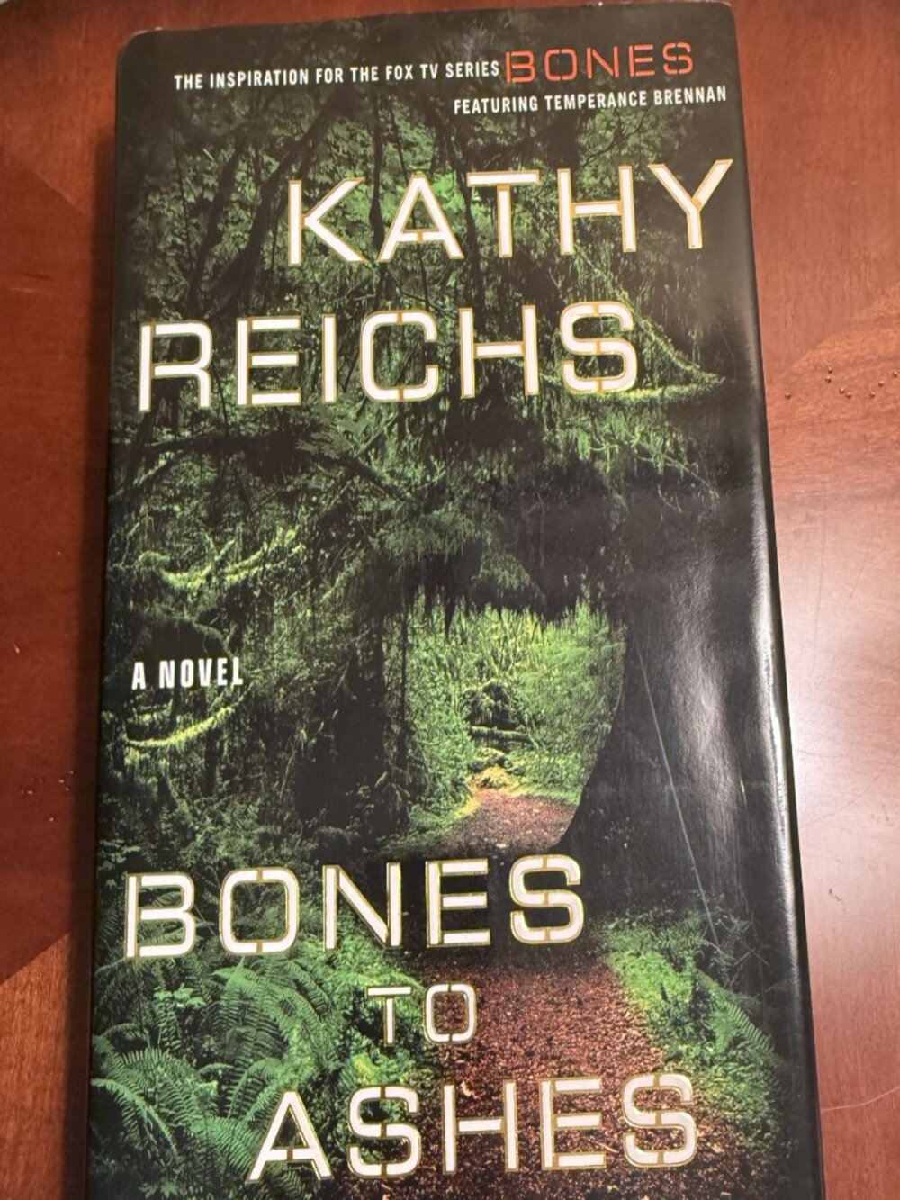 Set of 5 Kathy Reichs Books - Picture 2 of 7
